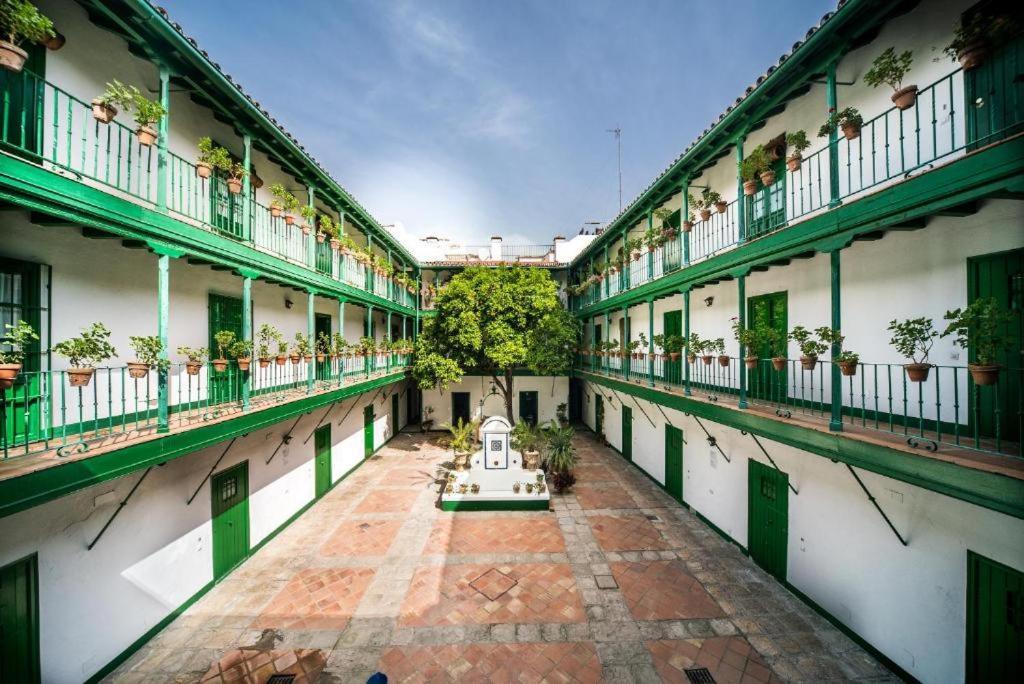 Alcazares Sevilla Centro Exterior foto